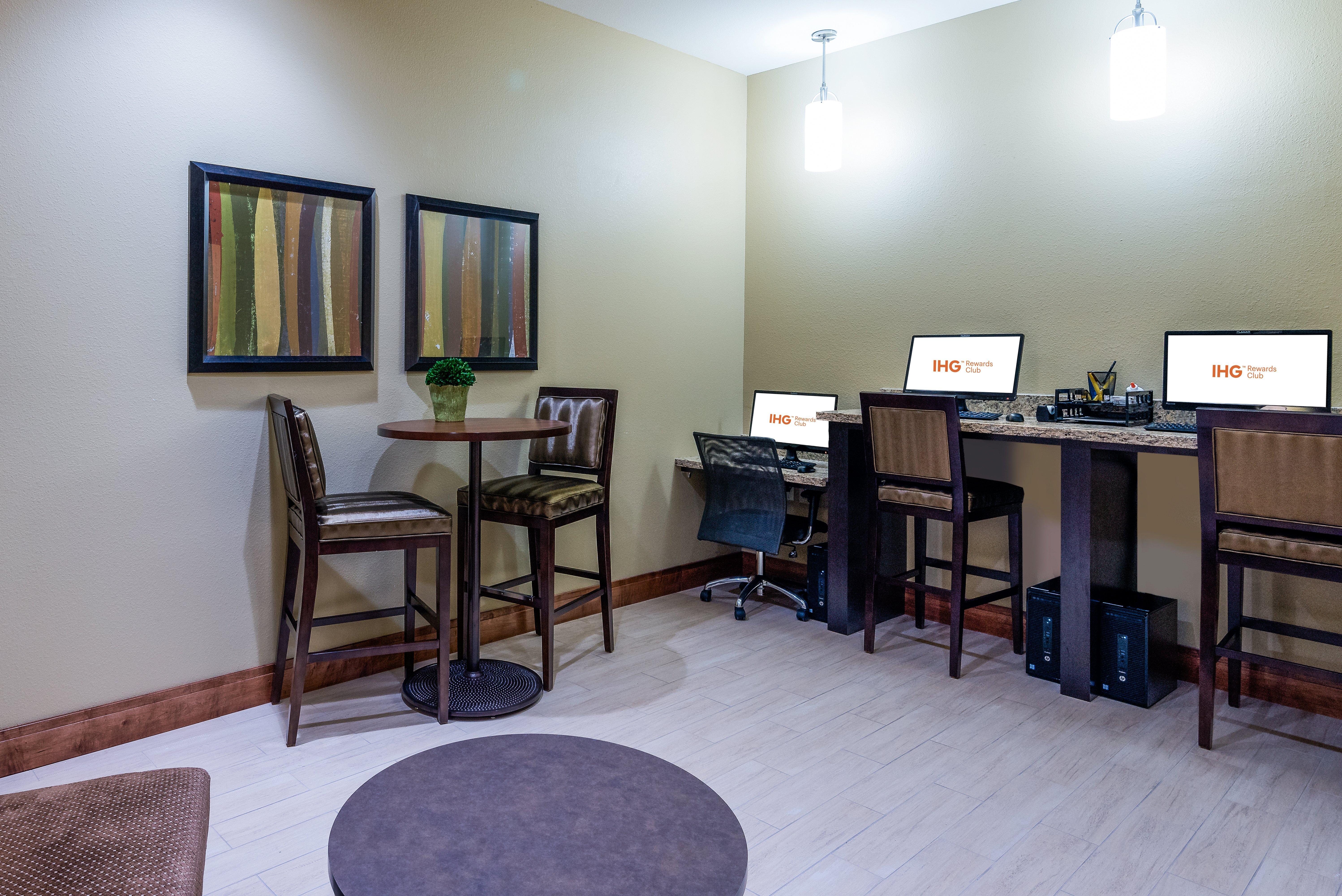 Staybridge Suites Eau Claire - Altoona By Ihg Eksteriør billede