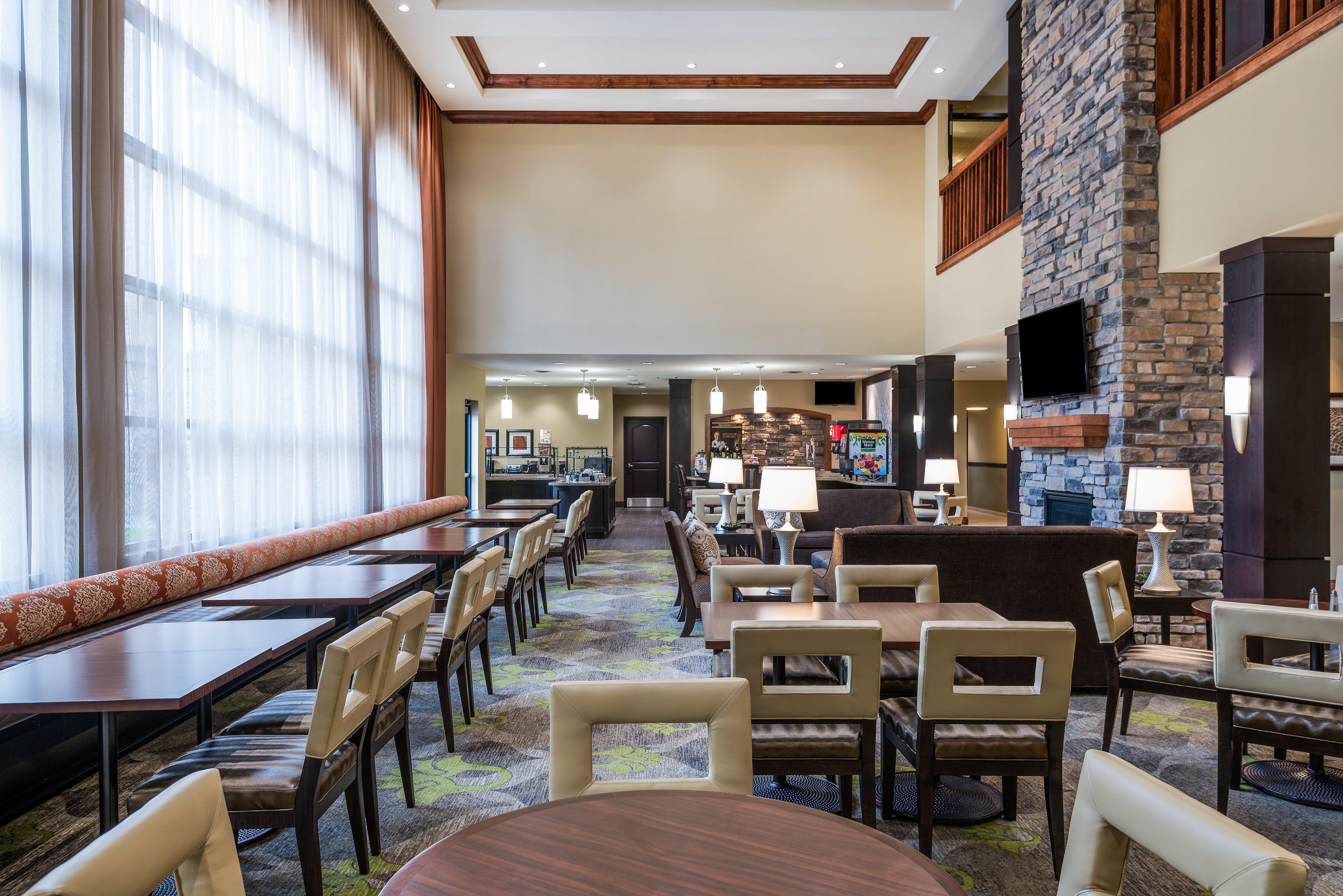 Staybridge Suites Eau Claire - Altoona By Ihg Eksteriør billede