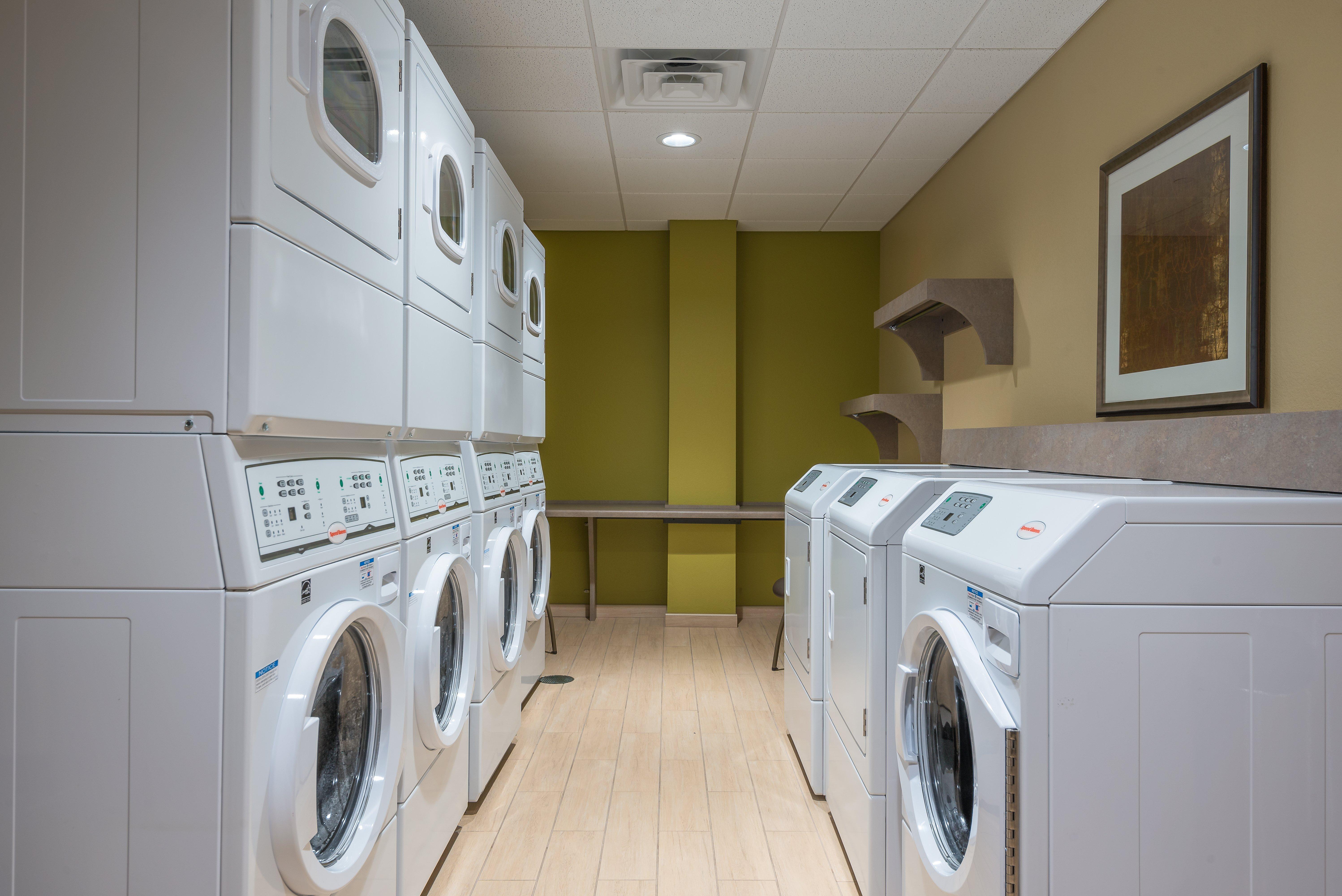 Staybridge Suites Eau Claire - Altoona By Ihg Eksteriør billede